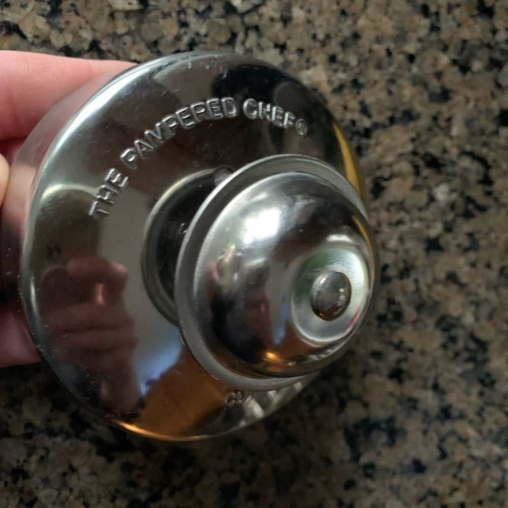 Pampered chef Cut’n Seal “Uncrustable maker” (3.5”
Small/medium) - Picture 5 of 6